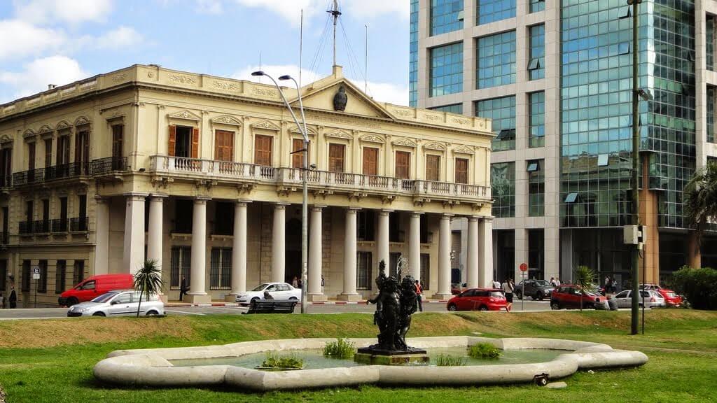 Pontos turísticos em Montevidéu: Museo de la Casa de Gobierno
