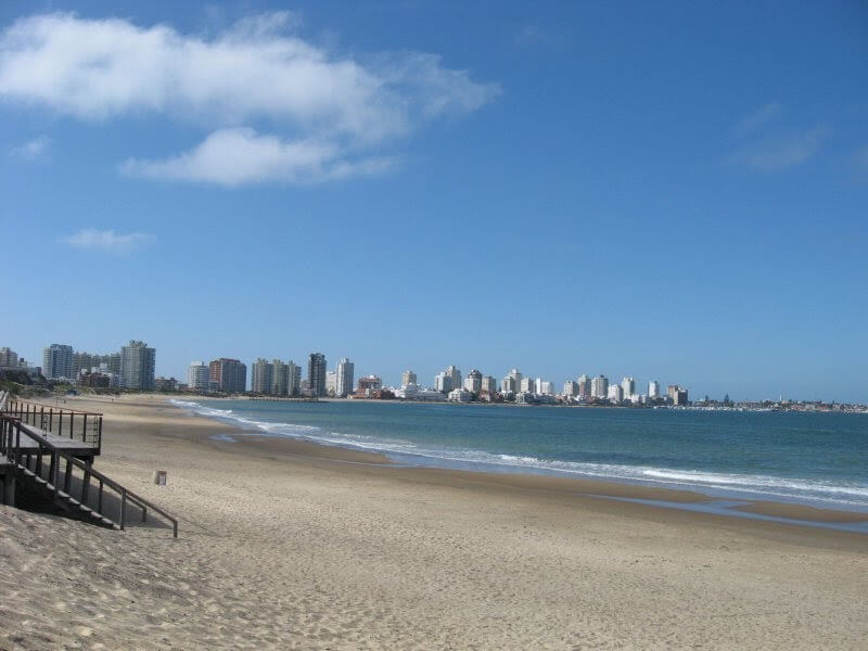 Praias em Punta del Este: Playa Brava