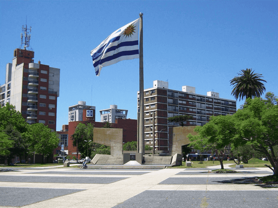 Que língua falam em Montevidéu: bandeira do Uruguai