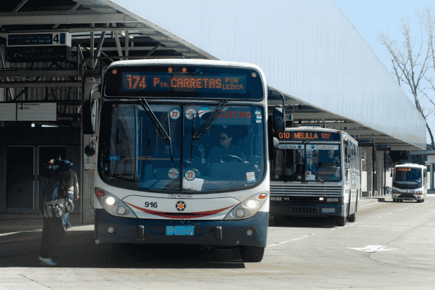 Como andar e se locomover em Montevidéu: ônibus