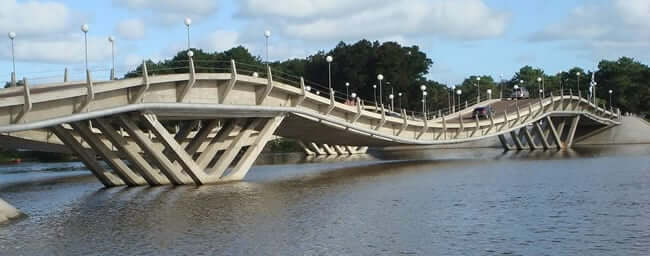 Roteiro de 8 dias no Uruguai: Puente de La Barra (ponte ondulada)
